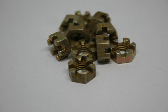 Nakrętki lotnicze sześciokątne koronowe wysokie 3335A 3336A 3337A  3338A 3340A