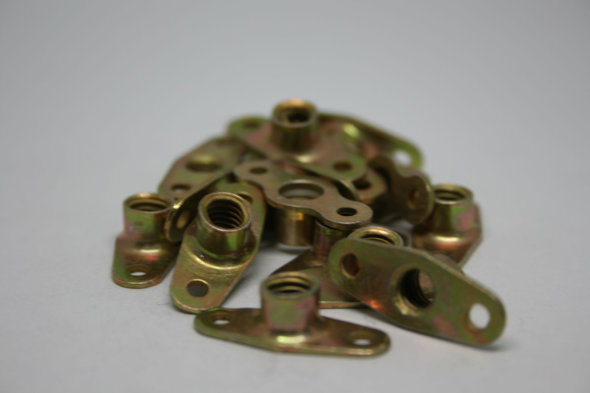 Nakrętka samozabezpieczająca 3381A