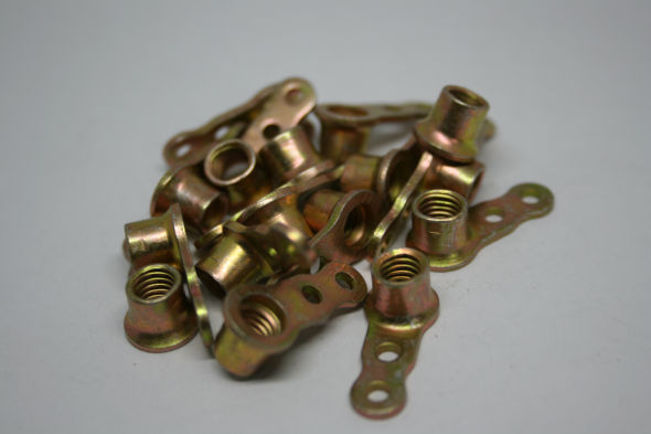 Lotnicze nakrętki samozabezpieczające  3382A